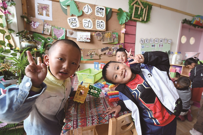 江蘇援建的拉薩市江蘇實(shí)驗(yàn)幼兒園，所有師資在江蘇接受培訓(xùn)，打造具有江蘇水準(zhǔn)的優(yōu)質(zhì)學(xué)前教育資源。 本報(bào)記者 萬(wàn)程鵬 攝