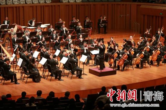 圖為青海大劇院新年音樂會演奏。圖由西寧市文化旅游廣電局提供