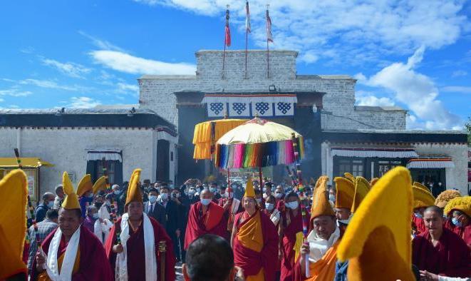 8月8日，全國政協(xié)常委、中國佛教協(xié)會副會長、中國佛協(xié)西藏分會會長班禪額爾德尼·確吉杰布從拉薩回到駐錫地扎什倫布寺。 <a target='_blank' ><p  align=