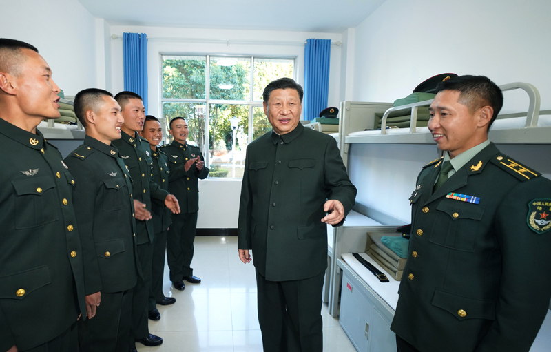 2020年1月19日，習近平主席視察駐云南部隊，深入邊防一線，看望慰問官兵。